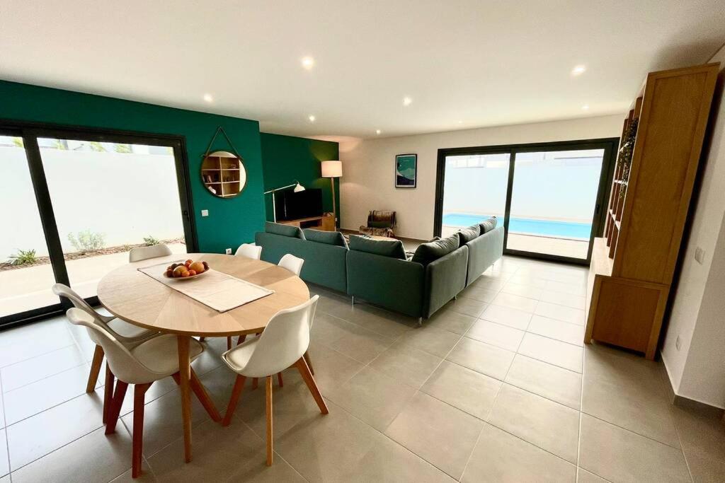 סאו מרטיניו דו פורטו New And Modern 3 Bedroom Villa With Private Heated Pool Near Nazare מראה חיצוני תמונה